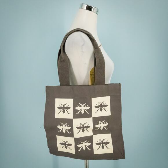 Paper Source Barnes & Noble Checker Board Bug Fly Print Organic Cotton Tote NEW - Picture 1 of 8